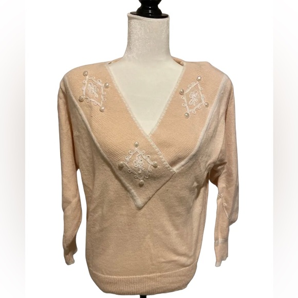 Vintage 1980’s Knit De Ville Sweater w/ Shoulder Pads Embroidered W/Faux Pearls - Picture 1 of 9